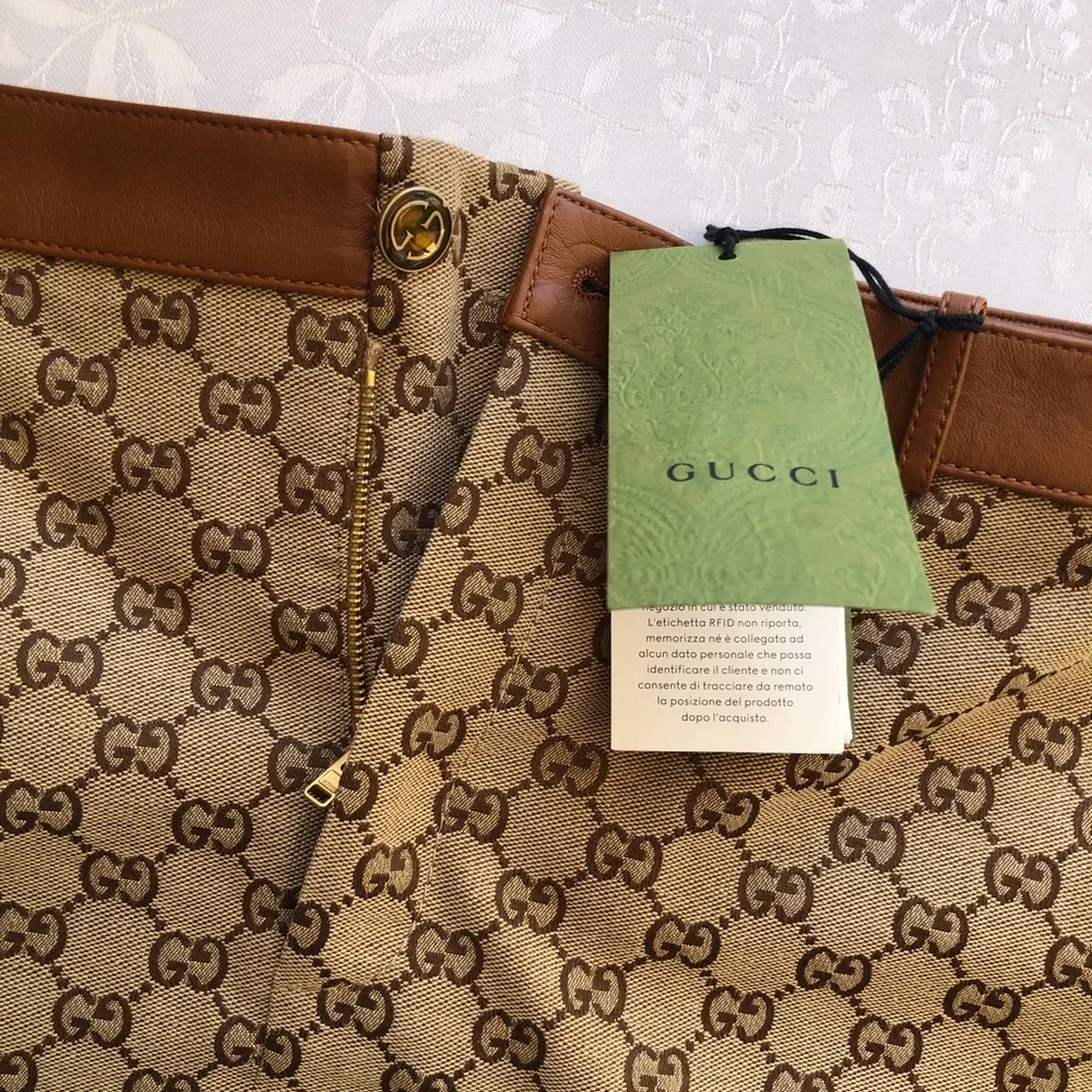 Gucci GG Monogram Canvas/Leather Trim Mini Skirt Camel/Ebony Women's Size 46(L) - Picture 9 of 16